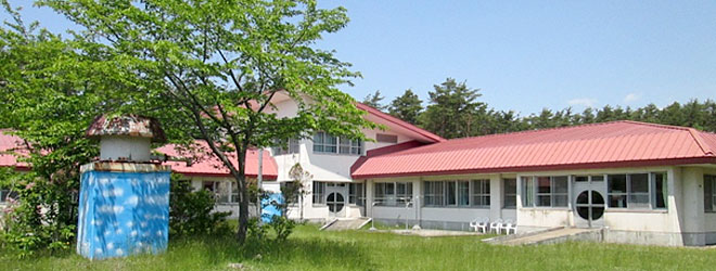 障害者支援施設つつじ外観