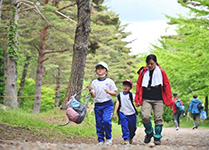 小学生登山